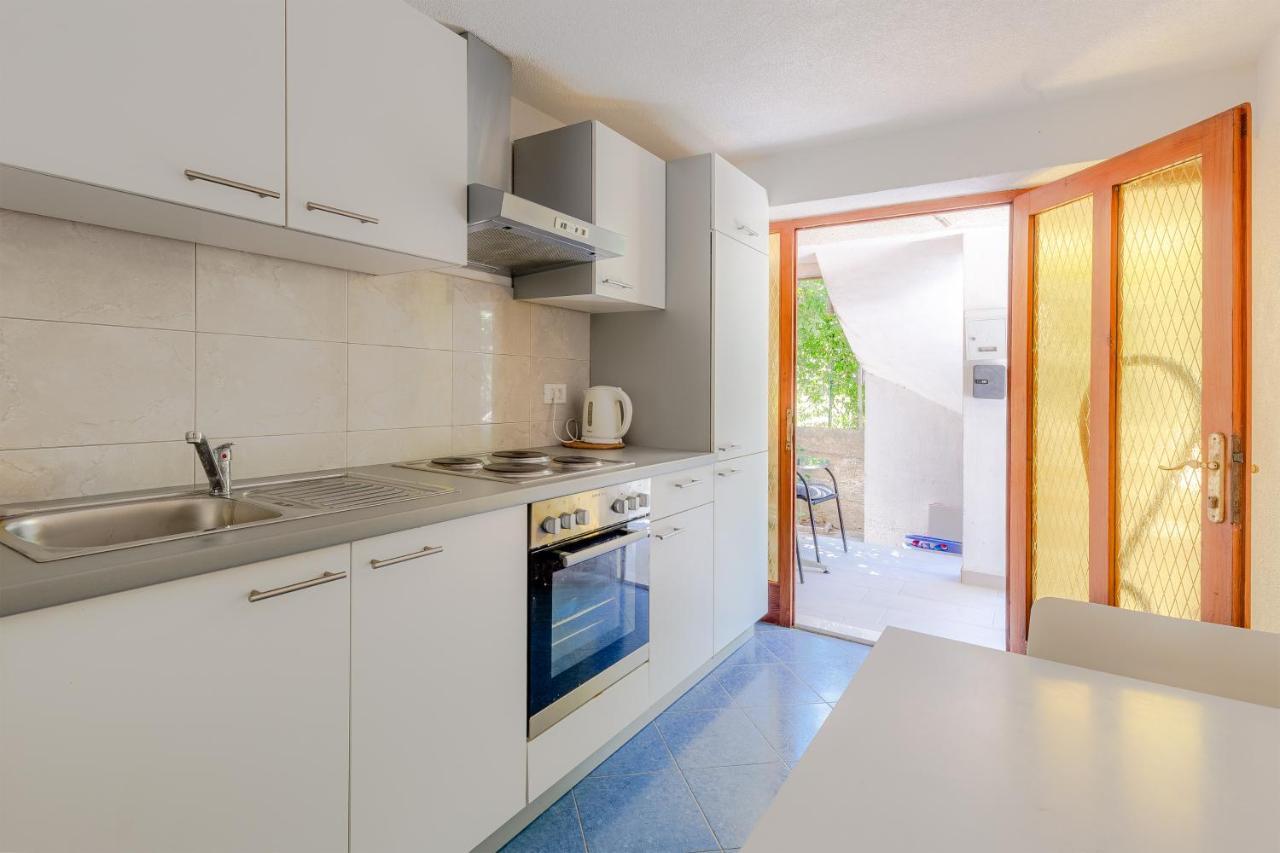 Eco-Apartments With Nice Garden Baska Voda Ngoại thất bức ảnh