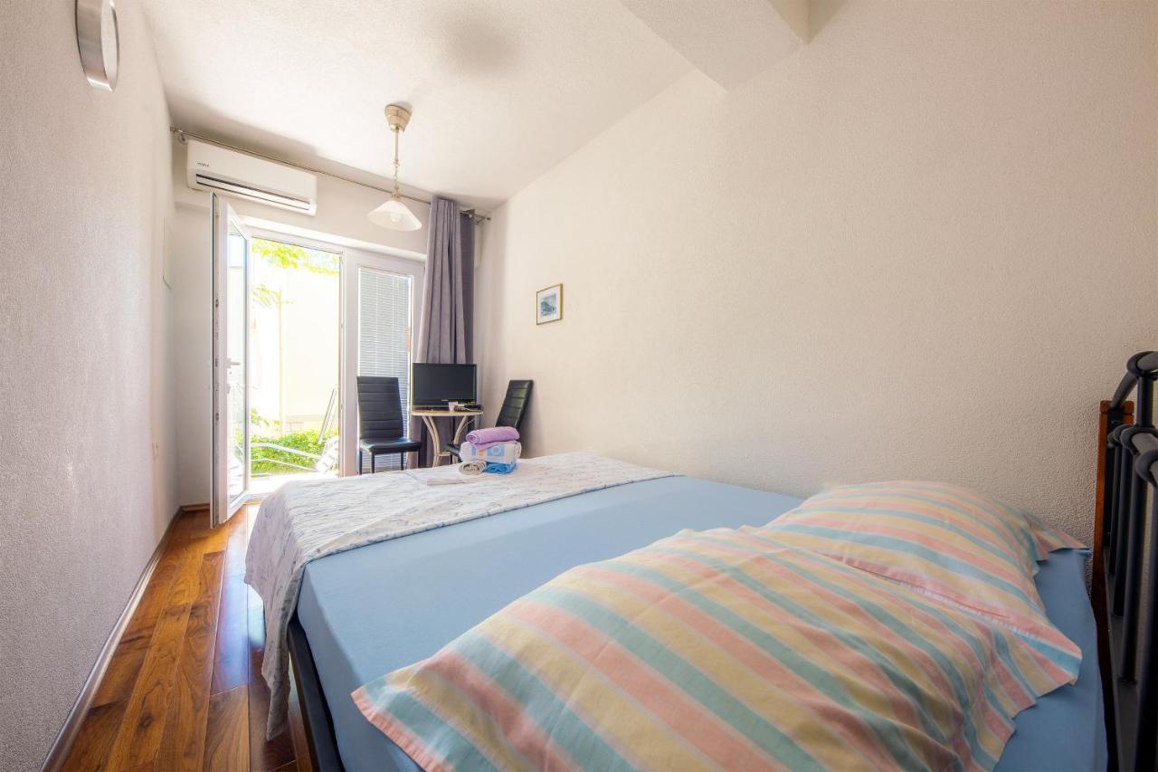 Eco-Apartments With Nice Garden Baska Voda Ngoại thất bức ảnh