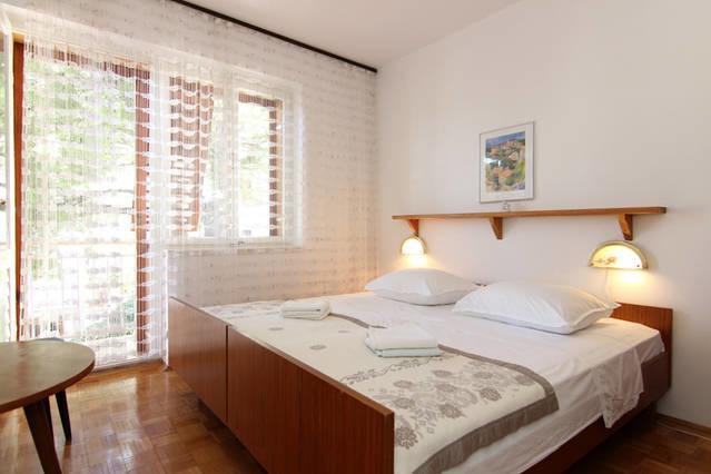 Eco-Apartments With Nice Garden Baska Voda Ngoại thất bức ảnh